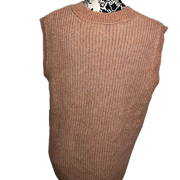 Jessica Simpson Sweater Vest - Picture 5 of 6